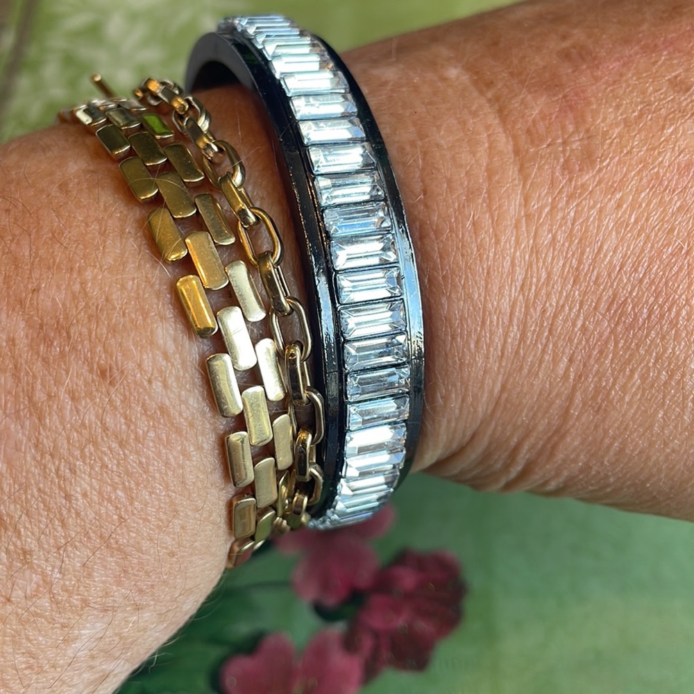 Mark. Bangle - Picture 5 of 6